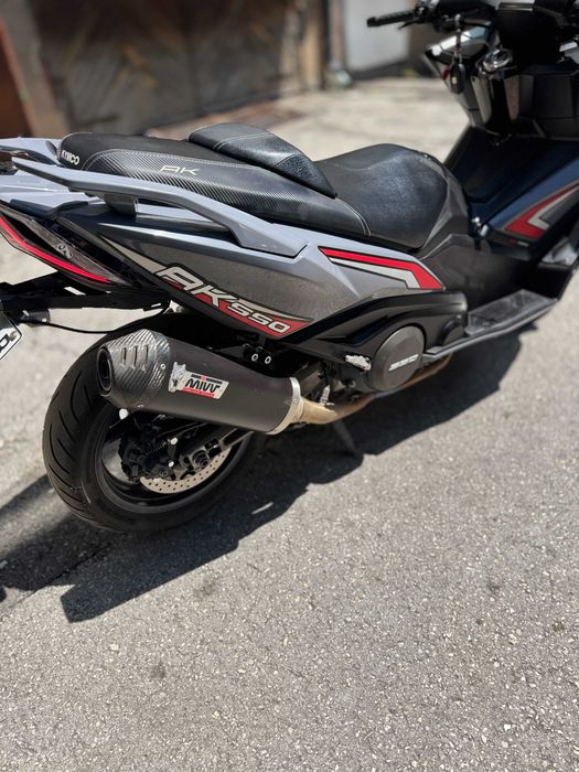 Кимко АК 550, KYMCO AK 550