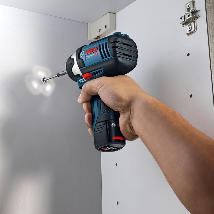 Гайковёрт ударный аккумуляторный BOSCH GDR 12V-105 Professional