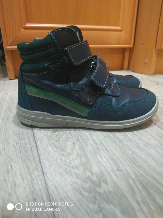 Продам кожаные ботинки 30р