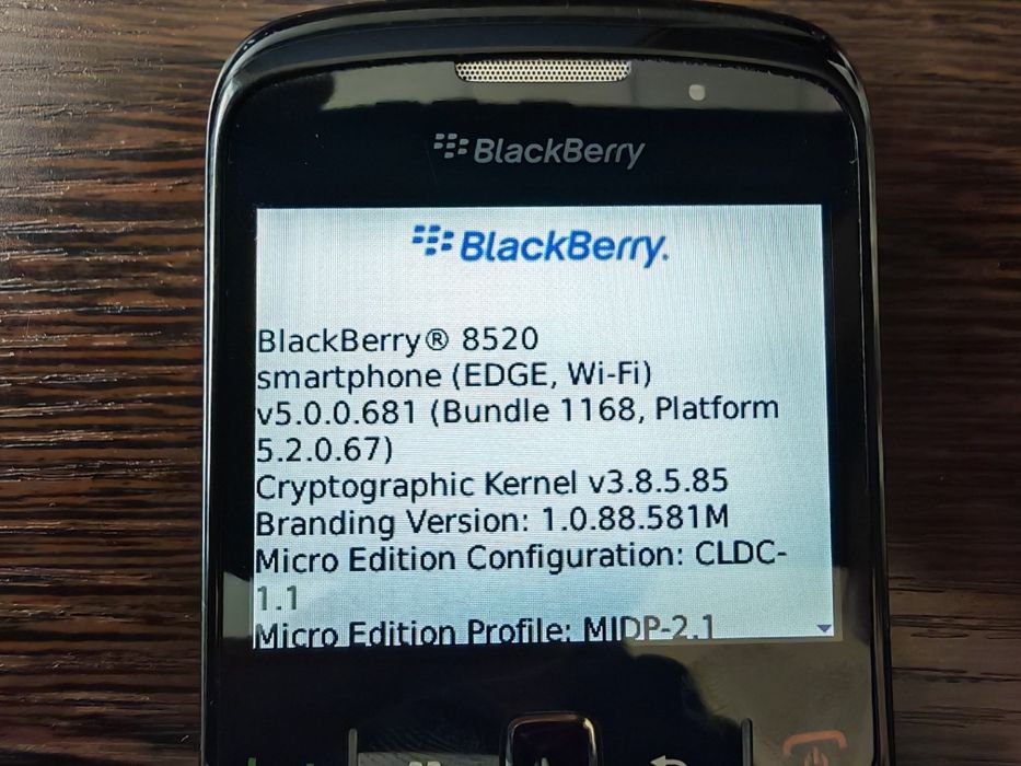 BlackBerry Curve 8520