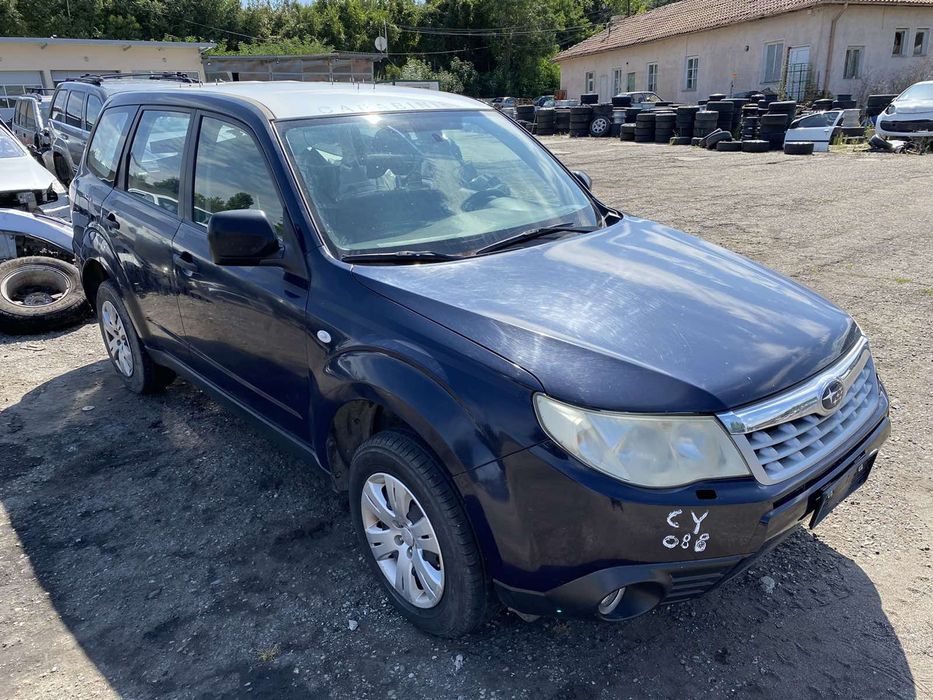 Subaru Forester 2.0  4X4  НА ЧАСТИ