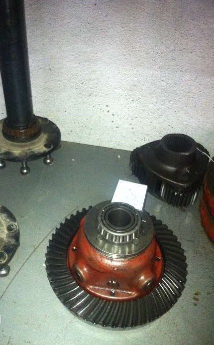 Dezmembram Case International 685