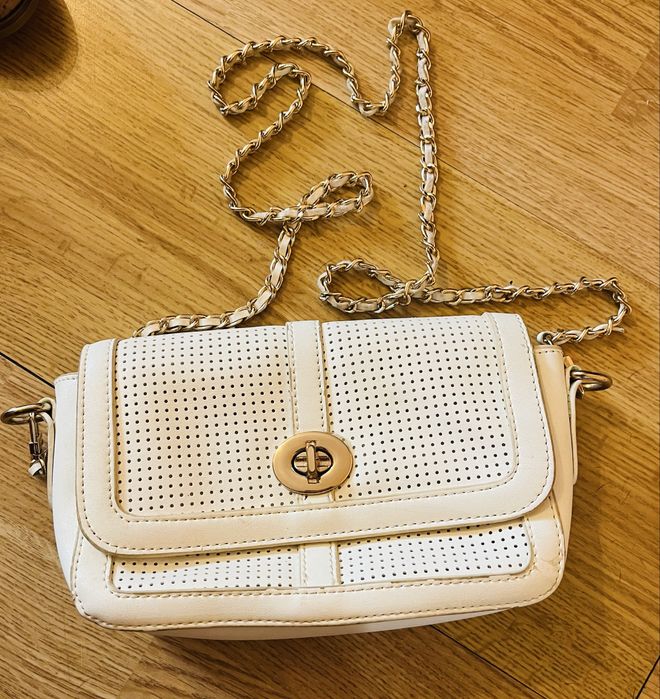 Различни модели дамски чанти