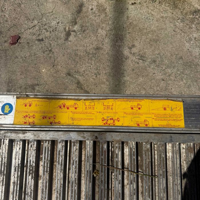 Пътеки за мини багер