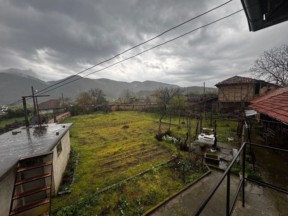 Продава се имот