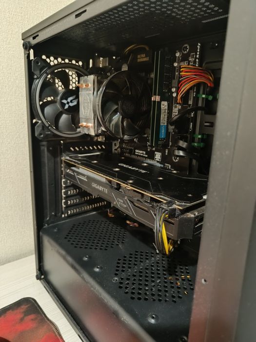 Игровой компьютер в сборе