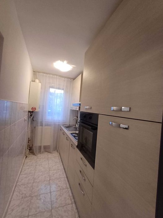 Apartament 2 camere ,de închiriat!Zona Sfânta Vineri!vis a vis cu clinica Haller!
