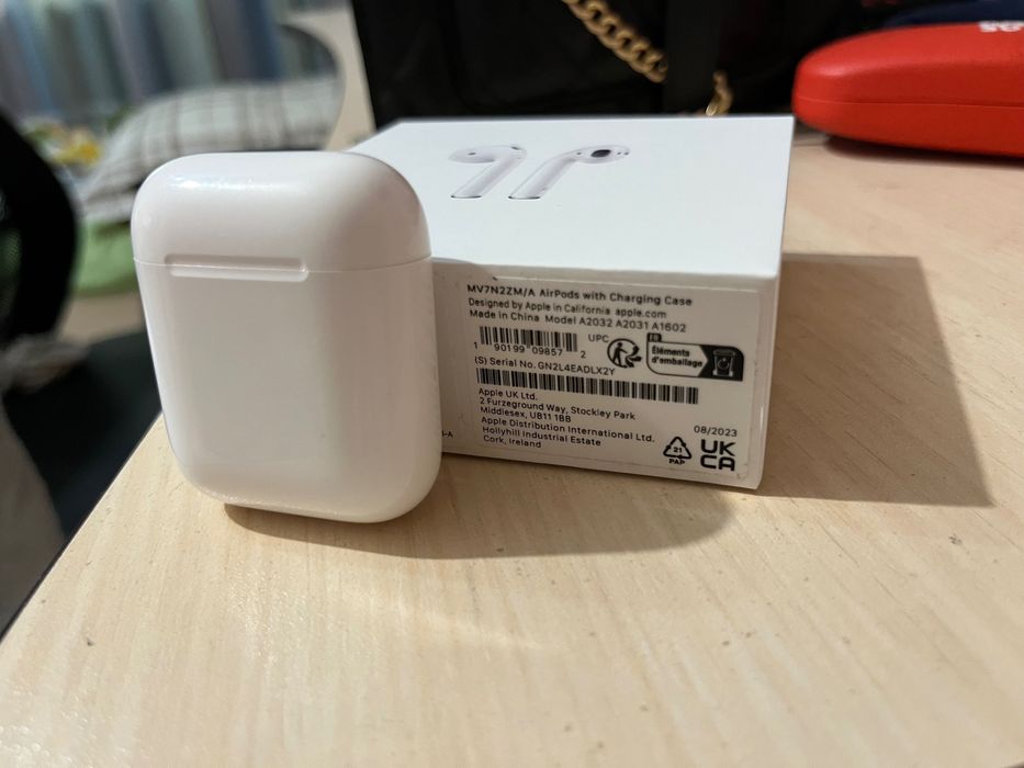 Слушалки AirPods