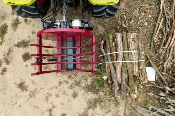 balotiera lemn - tractor / incarcator / stivuitor - diverse prinderi