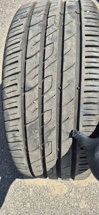 Vand 2 Anvelope vara 245/45 R18