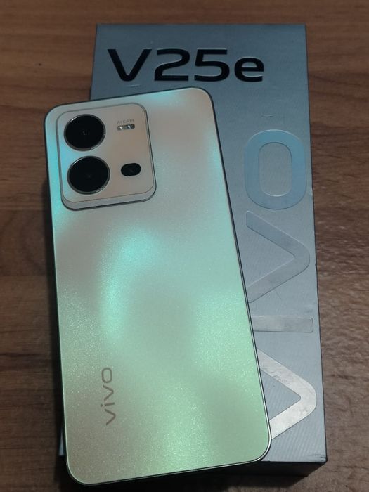 Срочно продам vivo v25e в идиале