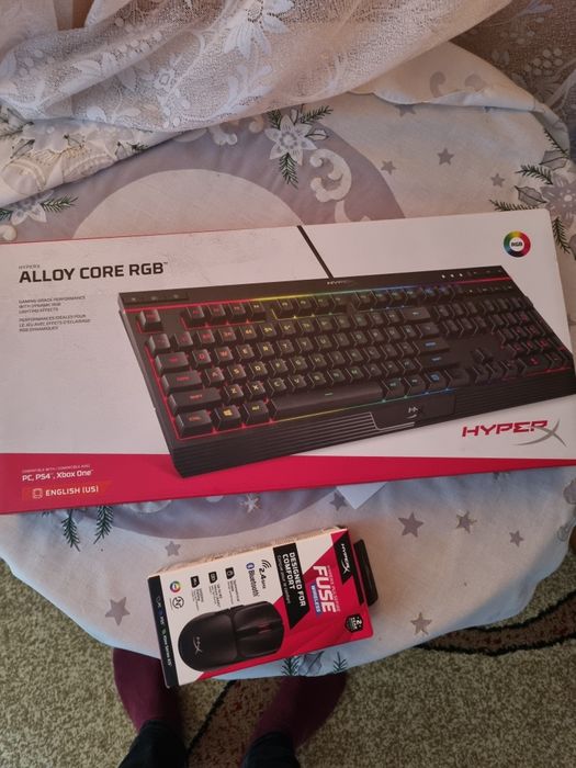 Vând Tastatura si Mouse HyperX