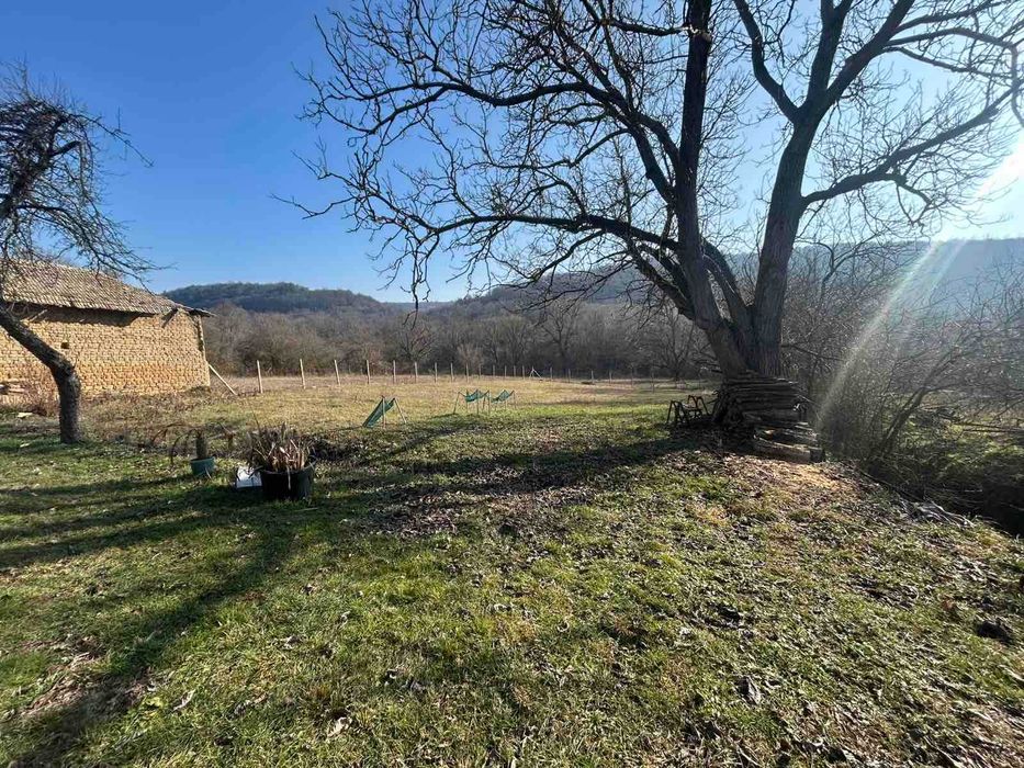 Двуетажна къща, с. Марчино