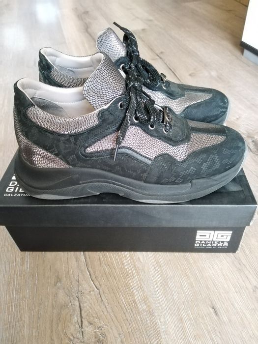 Дамски обувки от естествена кожа