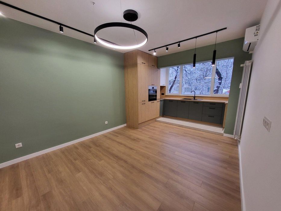 Продава се Тристаен апартамент в София, НПЗ Средец - 56 кв.м за 2159 €/кв.м - Снимка #1