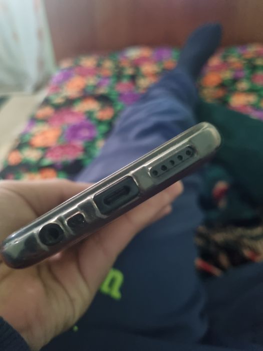 Telefon Nomi Redmi 8 holati zur