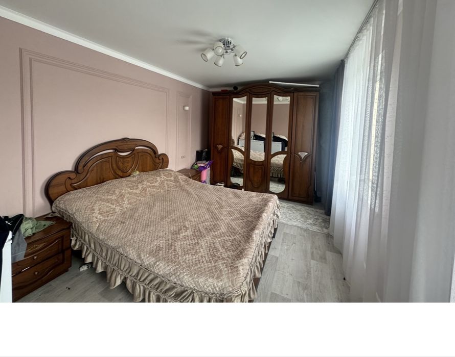 Спальный гарнитур