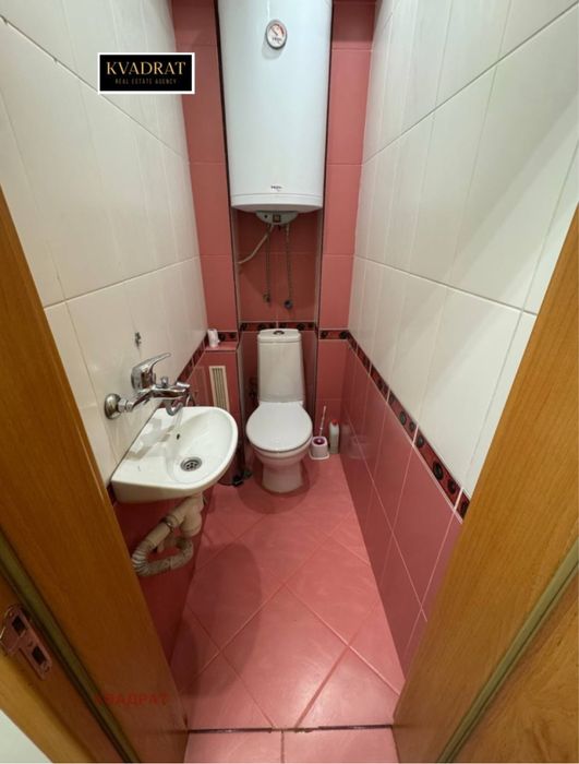 Тристаен апартамент Център 900€ +Паркомясто