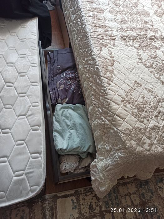 Продам кровать двуспальная