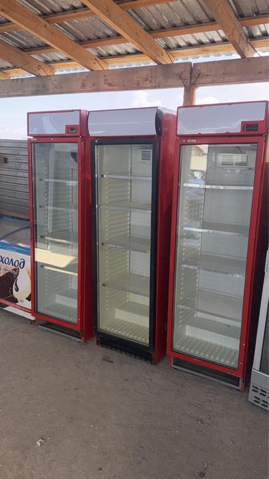 Холодильные шкафы-витрины