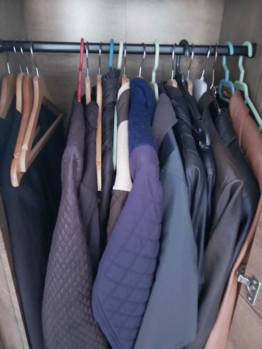 Lot mare haine damă 200+ articole, bluze, rochii, geci, paltoane, piele, blană
