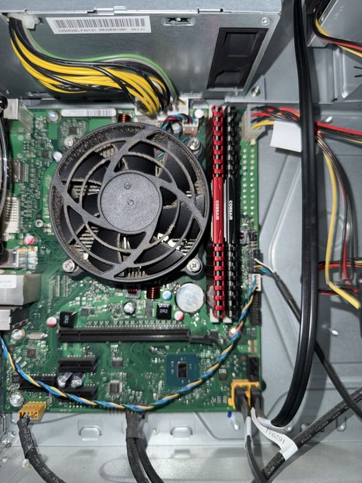 Unitate PC Fujitsu, Intel i5, 32GB RAM