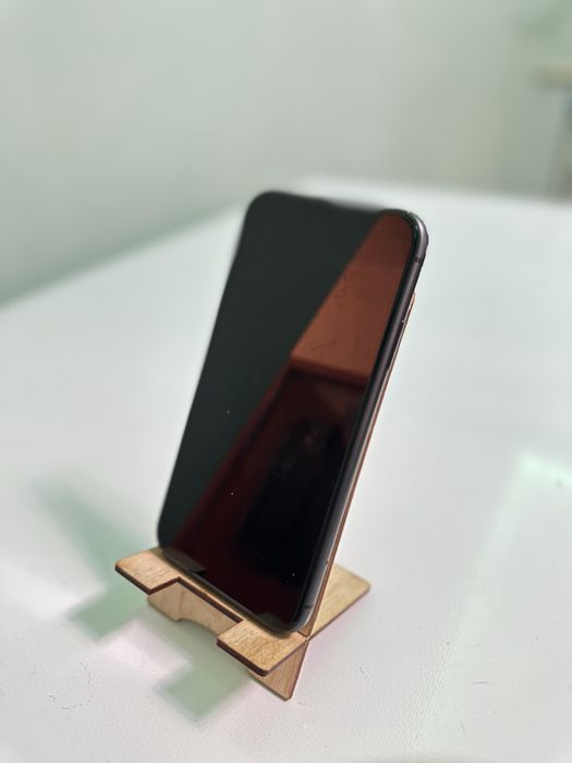 Iphon 11 бар.