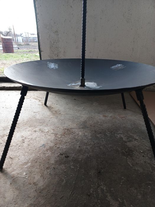 Grătar disc taler de tractor agricol UTB diametru 61 cm mă puteți contacta telefonic nu răspund la mesaje vă mulțumesc