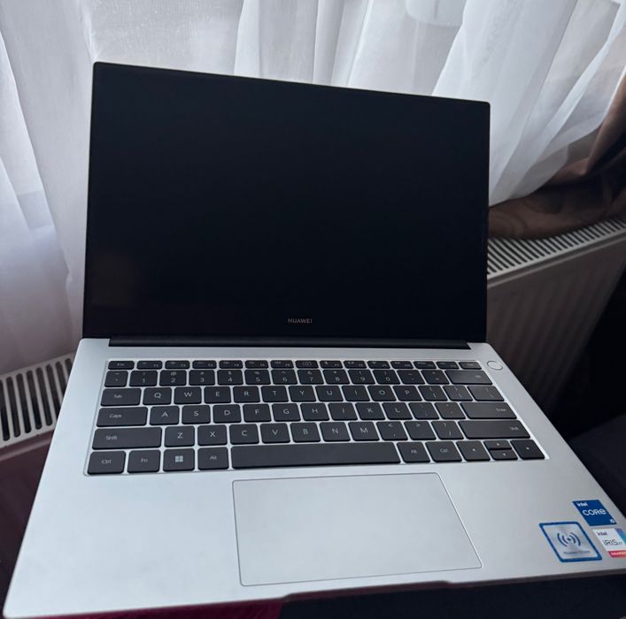 Laptop HUAWEI Mate Book D14, intel core i-5 , Windows 11 , 14 Full HD,