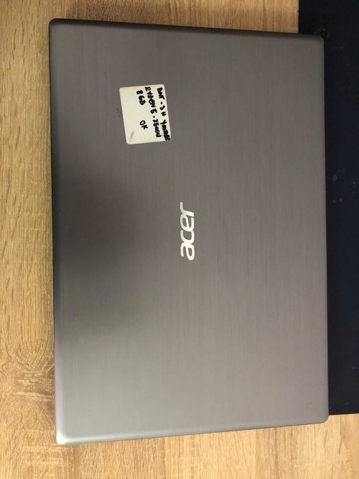 LAPTOP Acer Swift 3 SF315 Ryzen 5-2500-8gb ram-ssd nvme 256Gb ,tastatura iluminata-3 ore bateria-metalic