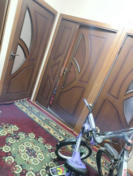 Srochno kvartira sotiladi.