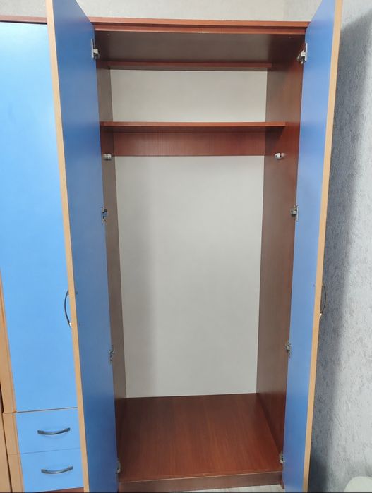 Продам пару шкаф для Детской комнаты