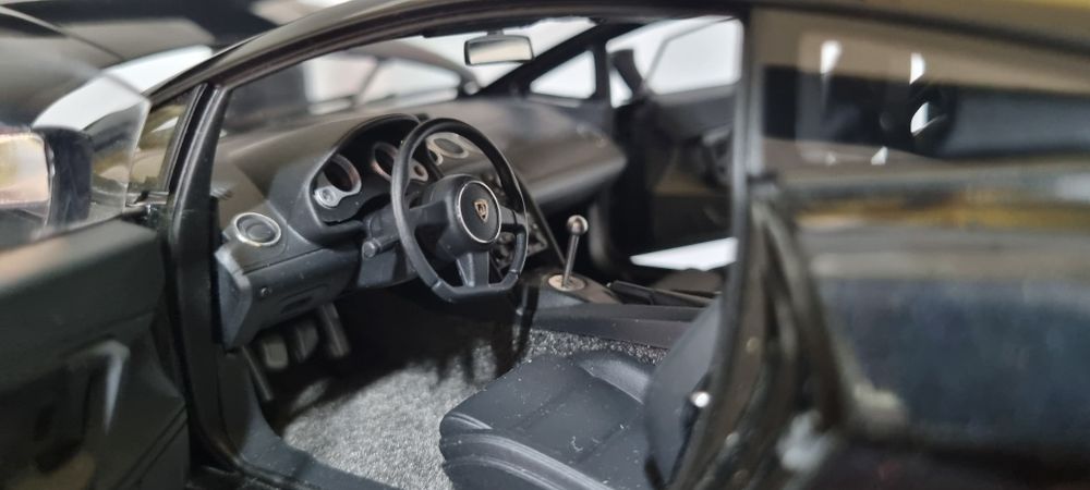 Macheta Lamborghini Gallardo LP 560-4   Autoart  1:18