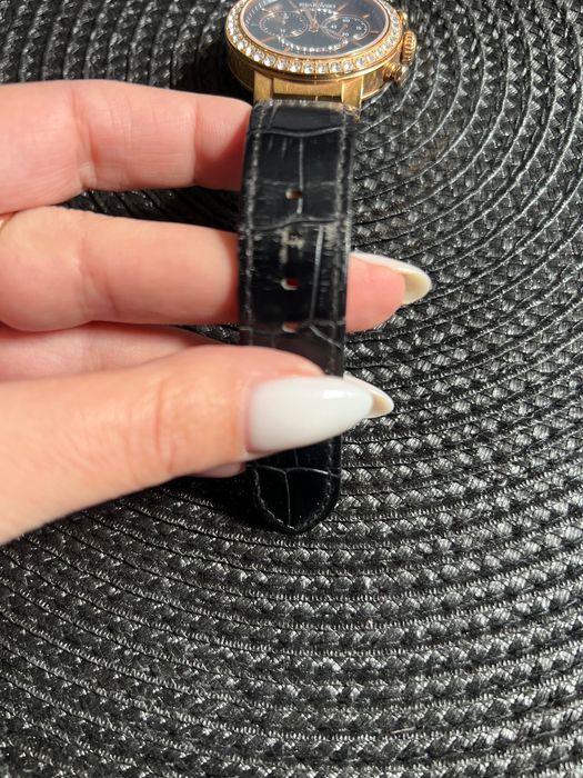 Часовник Swarovski