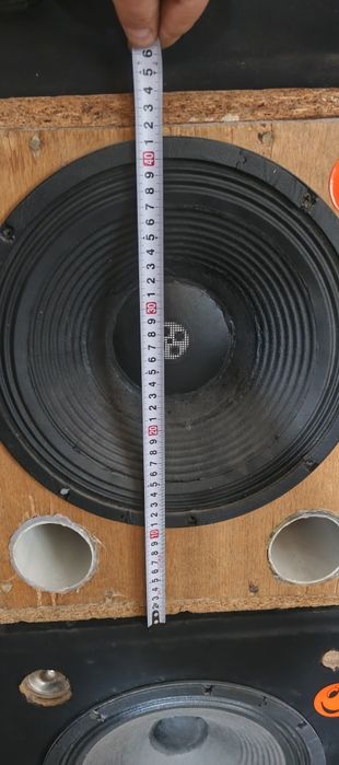 Продам колонки с усилителем