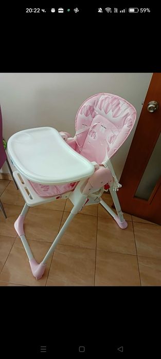 Страхотен бебешки стол за хранене