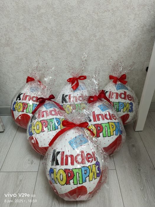 Продам киндер боксы