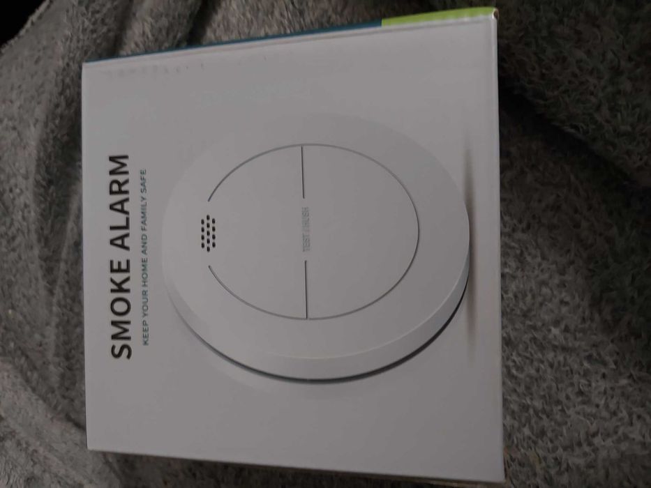 Detector fum / monoxid de carbon multe modele cu baterii incluse