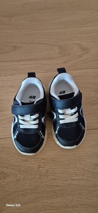 Încălțăminte/adidași copii H&M nr 20/21- NOI