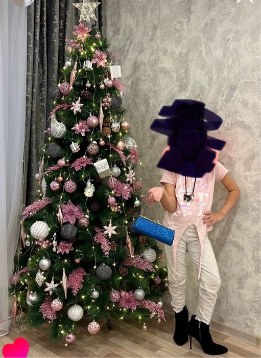 Продам елку с игрушками