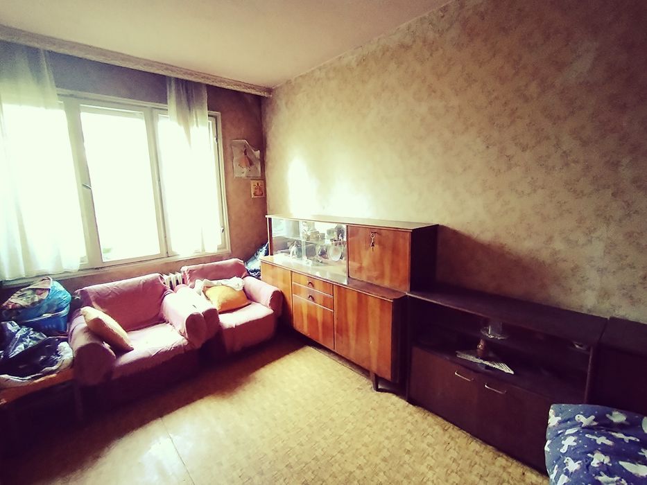 Продава се Тристаен апартамент в Пловдив, Кършияка - 77 кв.м за 1128 €/кв.м - Снимка #2