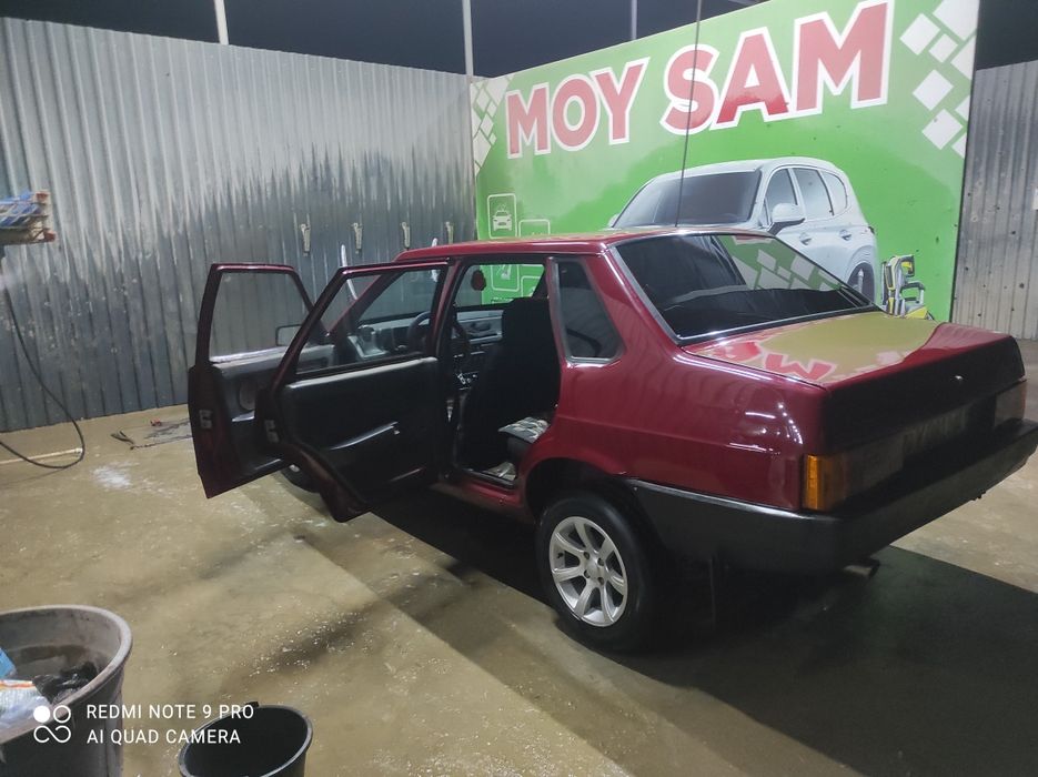 Lada samara sotiladi