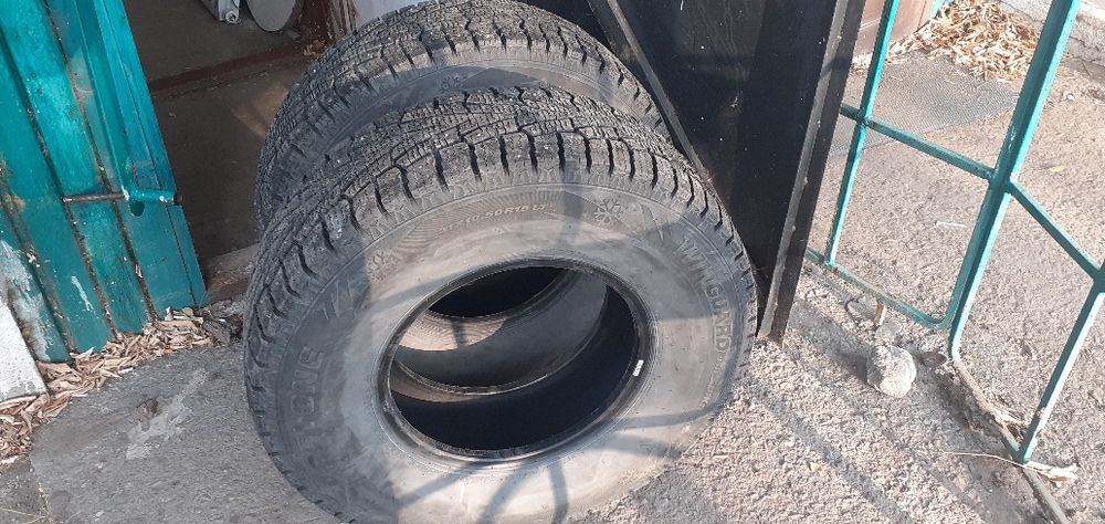 Продам  покрышки
