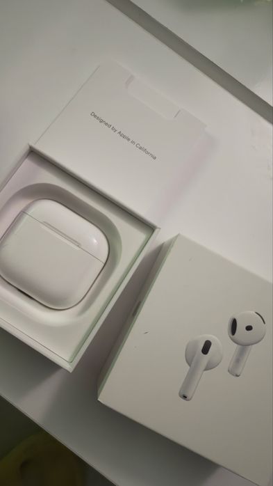 Casti Airpods 4 ANC