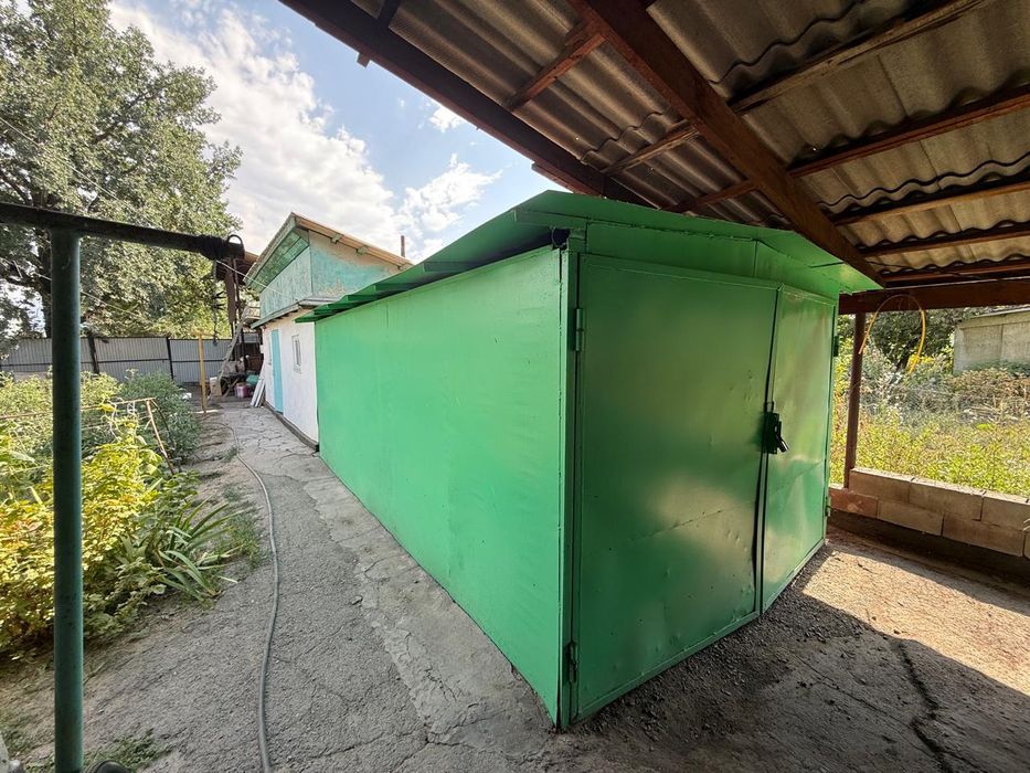 Продам дом с магазинам