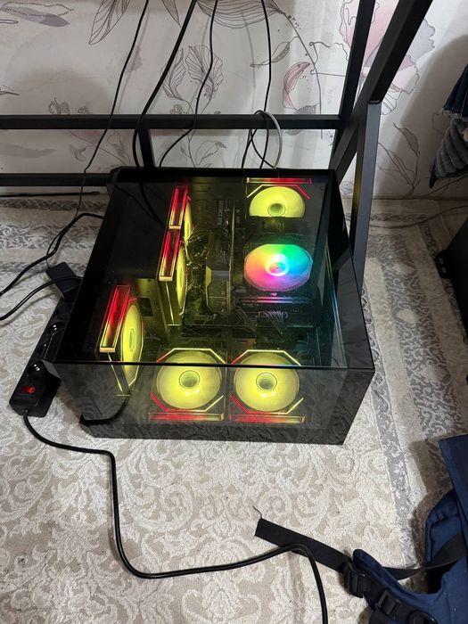 Стационарный компьютер.