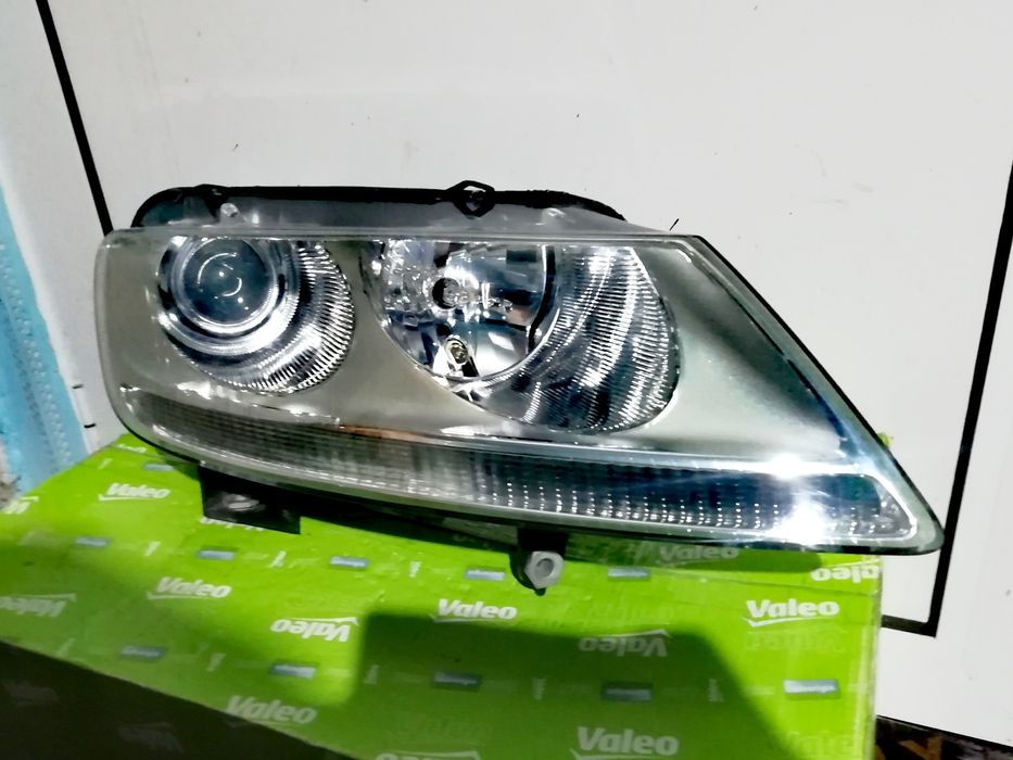 Фар Фарове за Volkswagen Phaeton / Фолксваген Файтон Bi-Xenon.