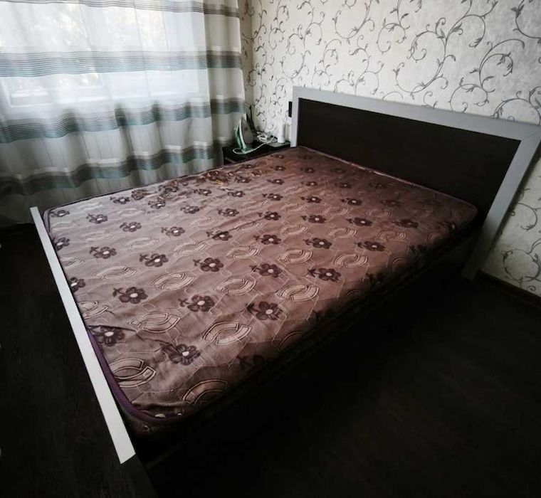 Шкаф купе и кровать