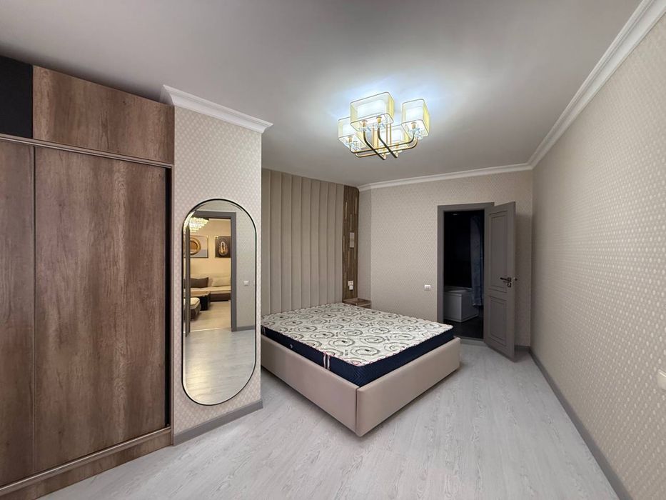 ПРОДАЕТСЯ 3в4/7/9  на: Метро Айбек 95м2