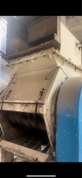 Продаётся оборудование по переработке петбутылок, дробильная лирич